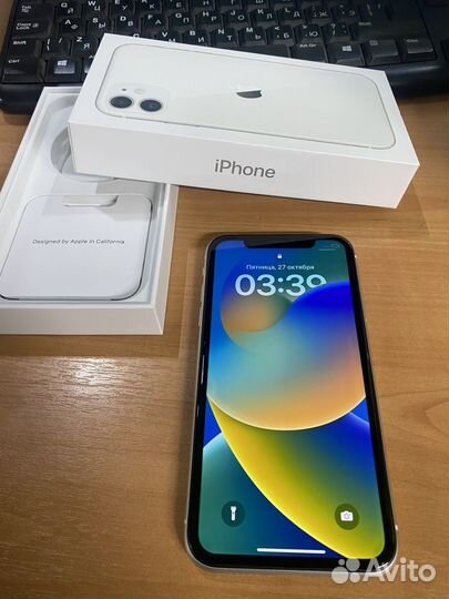 iPhone 11, 64 ГБ