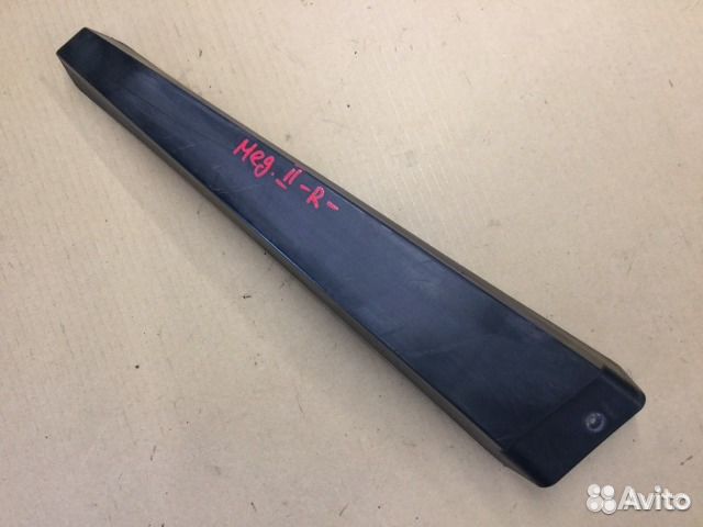 Накладка стойки средней правой Рено Меган ll