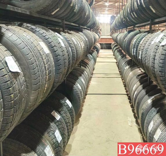 Nokian Tyres Hakkapeliitta 5 235/60 R18 107H