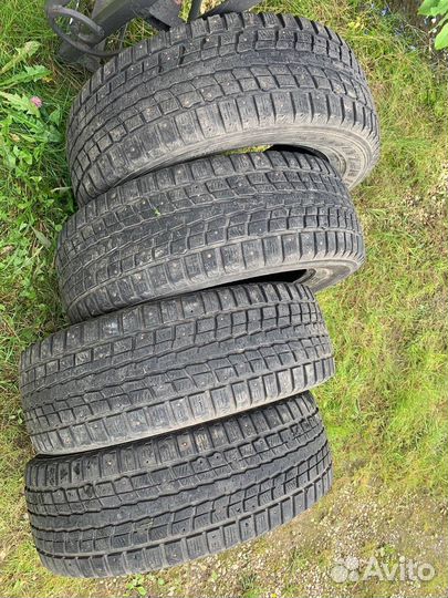 Dunlop SP Winter Ice 01 235/65 R17 108T