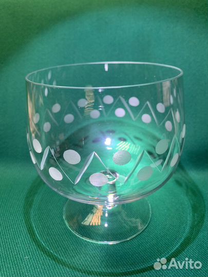 Бокал винный. Старый