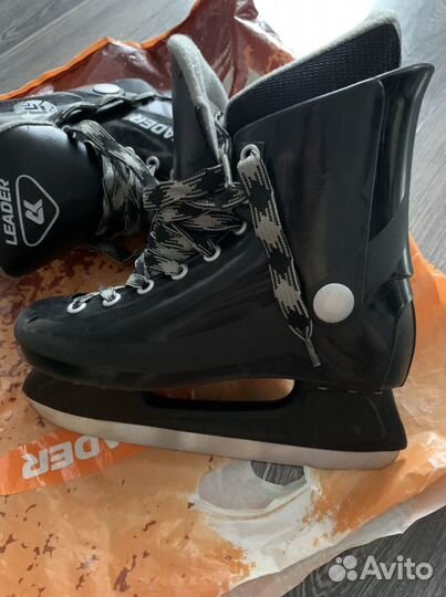 Коньки leader