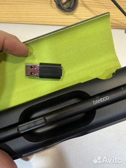 Стилус Wacom Bamboo для iPad/iPhone