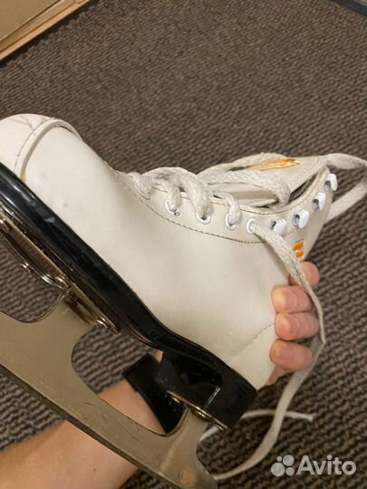 Коньки фигурные детские 31 размер