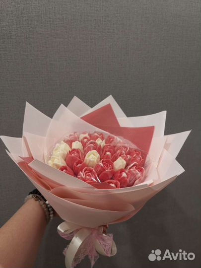 Букет из шоколадных роз цветов. Подарок