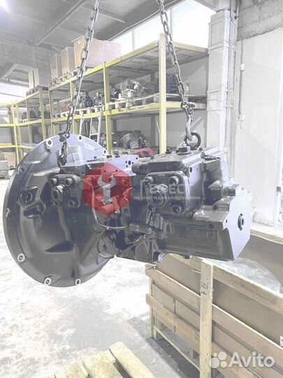 Основной насос Komatsu PC300LC-8 708-2G-01070