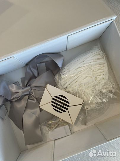 Коробка подарочная