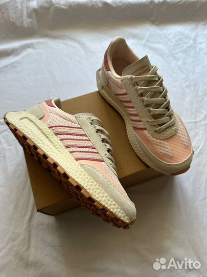 Кроссовки женские Adidas Retropy 36-41 Pink