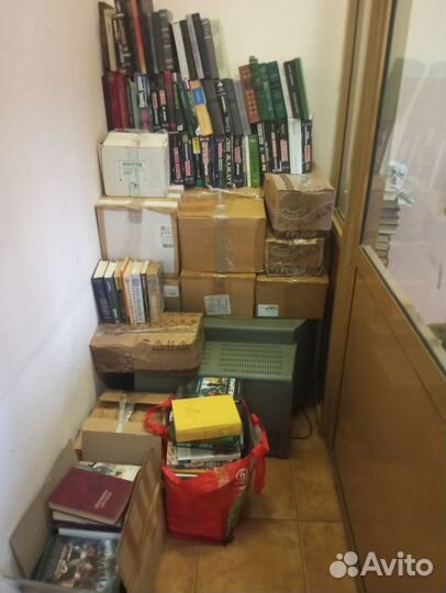 Продадим книги разные