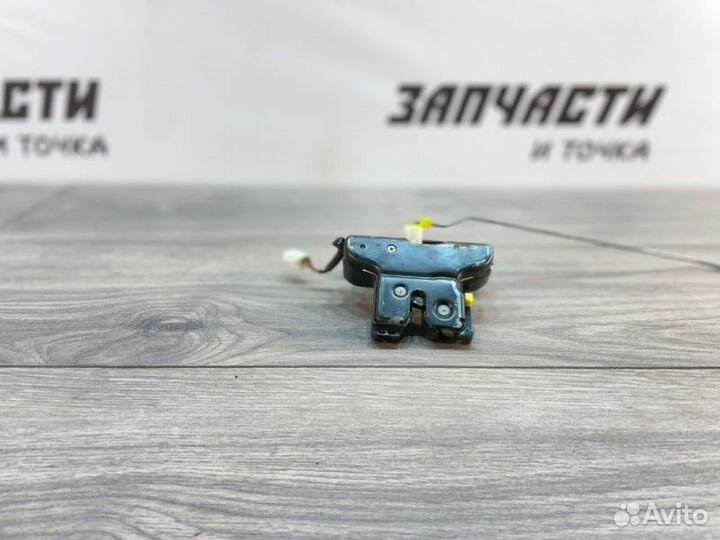 Замок багажника Mazda Axela BK5P ZY-VE 2005