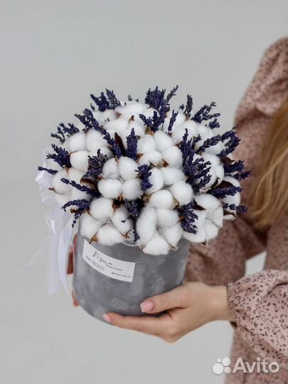 Бархатная коробка с сухоцветами