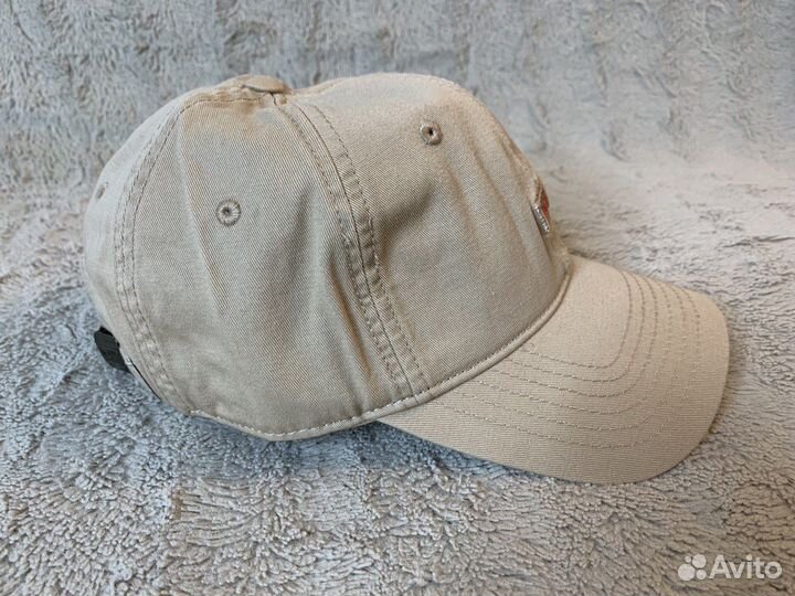 Кепка Levis новая