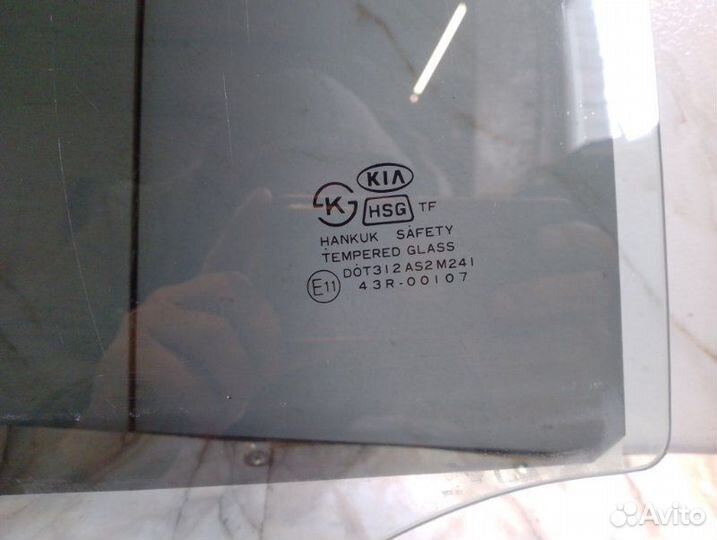 Стекло двери задней правой Kia Sportage FE