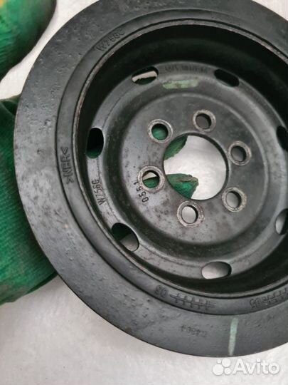 Шкив коленвала Land Rover Discovery 3 2.7 TDI 2008