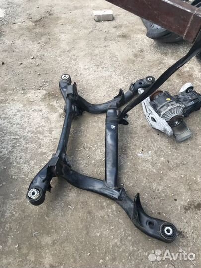 Подрамник задний Audi A6 AUK 2006