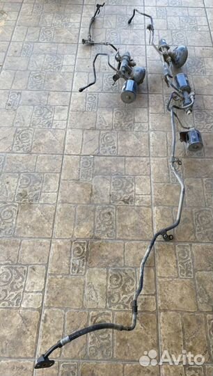 Цилиндры гидроподвески левые Land Cruiser 200 2015