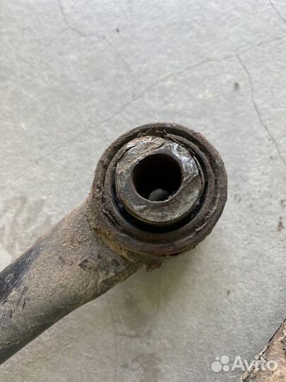 Задний нижний рычаг infiniti m37