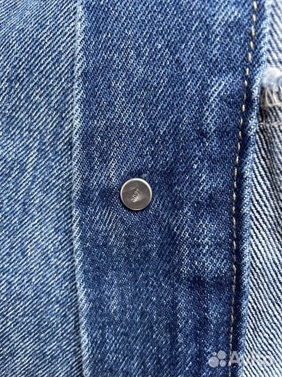Джинсовая куртка мужская levis размер s, оригинал