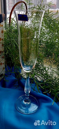 Бокалы для шампанского