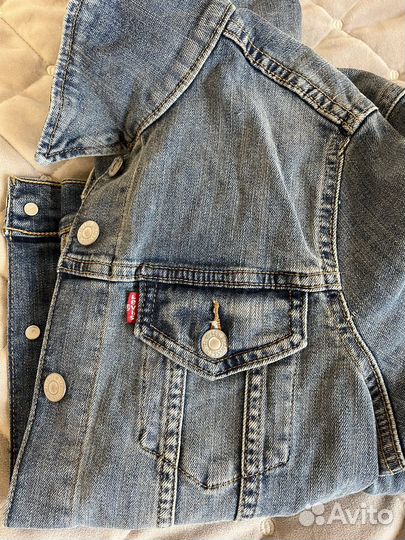 Джинсовый пиджак levis