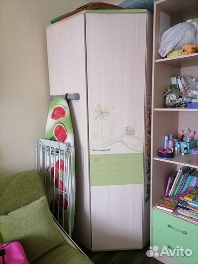 Угловой шкаф детский