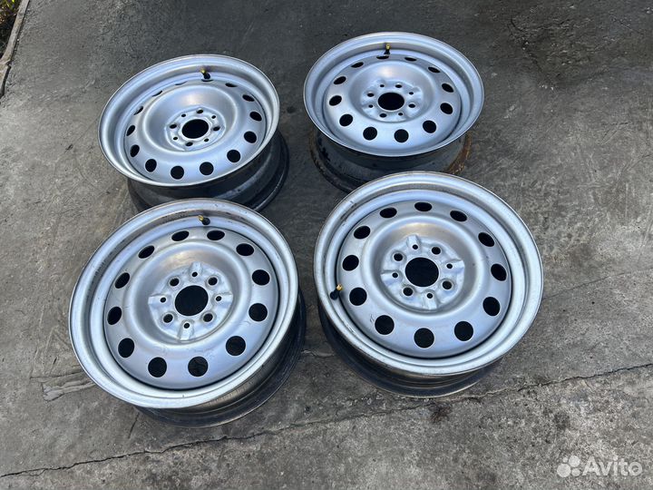 Штампованные диски Ваз Datsun 4x98 R14 Ровные