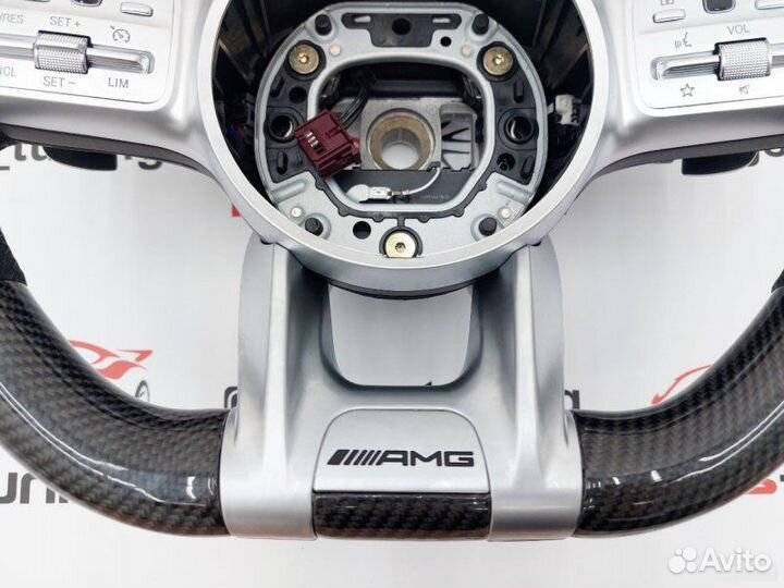 Руль Mercedes в стиле 63 AMG карбон красная полоса