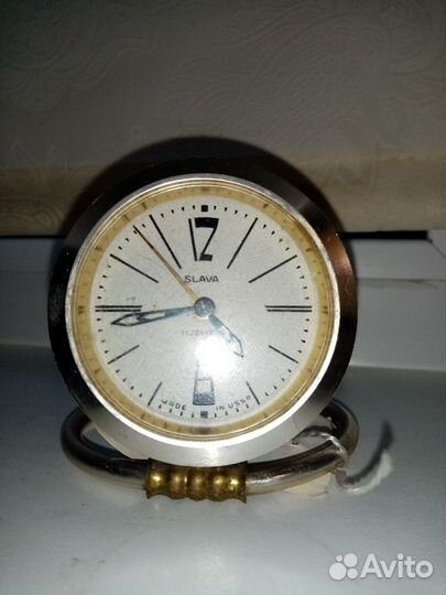 Часы настольные слава