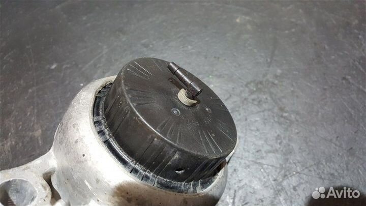 Подушка двигателя Jaguar Xe X760 204PT 2017