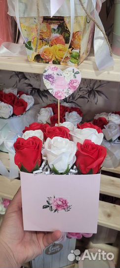 Мыльные цветы в коробке/Букеты /Розы