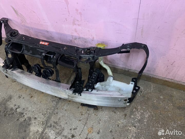 Телевизор на Mercedes W203 C-Class