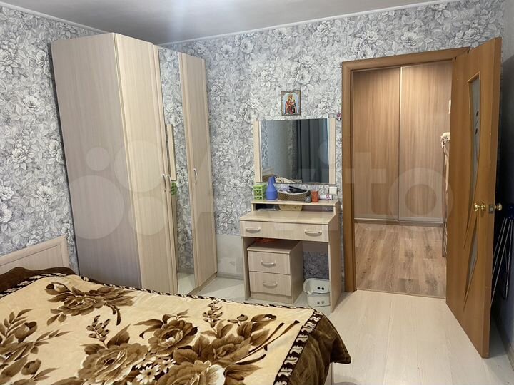 2-к. квартира, 50 м², 1/9 эт.