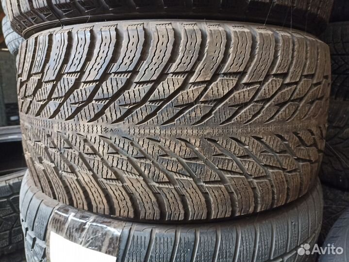 Nokian Tyres Hakkapeliitta R3 245/40 R19 и 275/35 R19 98T
