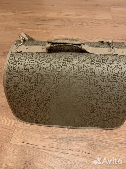 Переноска для кошек и собак