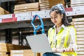 Работа за компьютером на склад/вахта