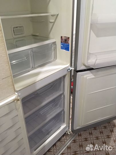 Холодильник бу Indesit