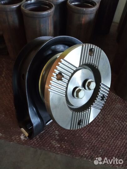 65117, 65115 Узел подвесного подшипника кардан