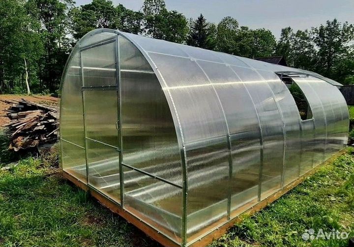 Теплица из поликарбоната