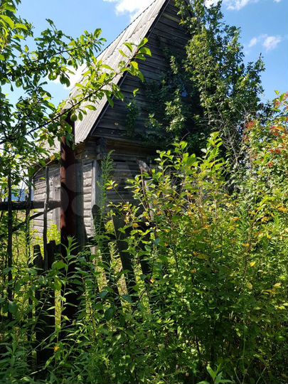 Дача 20 м² на участке 10 сот.