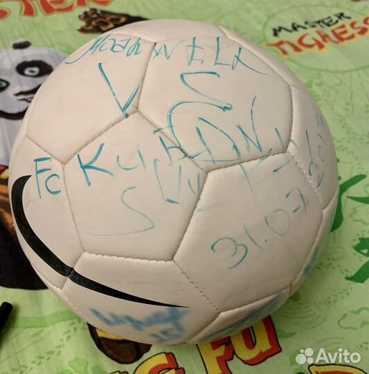 Мяч с автографами футболистов фк Кубань Nike