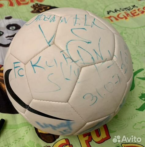 Мяч с автографами футболистов фк Кубань Nike