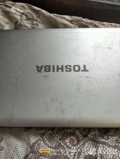 Ноутбук на запчасти toshiba
