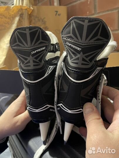 Хоккейные коньки bauer