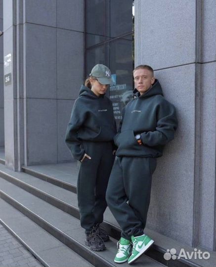 Спортивный костюм