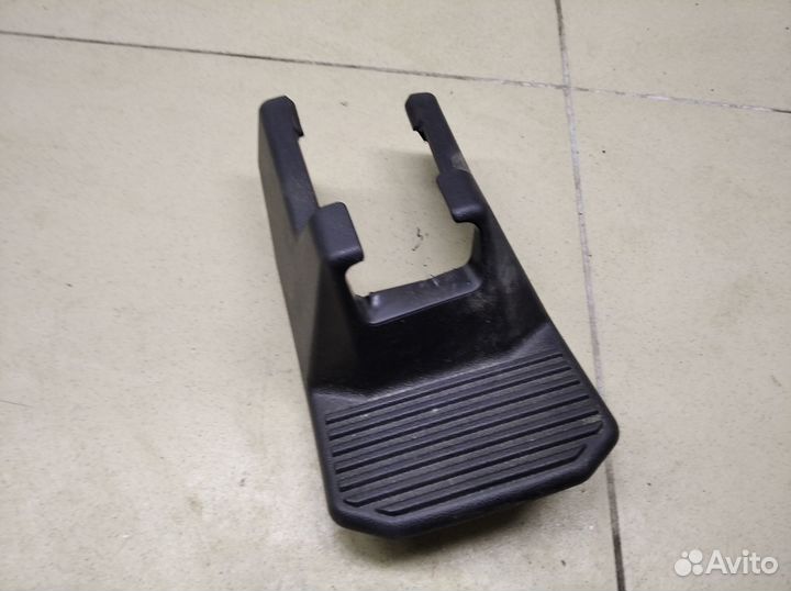 Накладка (кузов внутри) Fortuner 2015