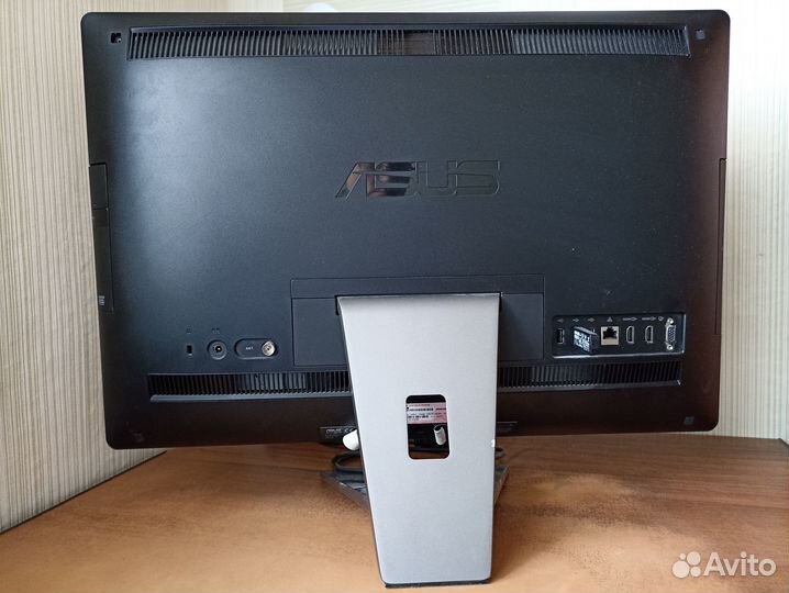 Компьютер моноблок asus