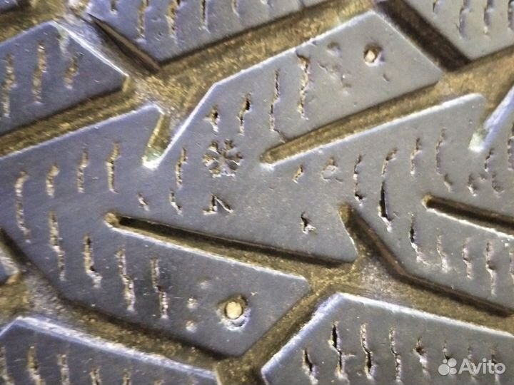 Nokian Tyres Hakkapeliitta 7 225/50 R17 98T