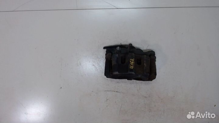 Суппорт Toyota Venza, 2010