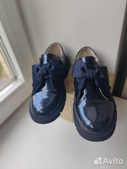 Туфли для девочки школьные