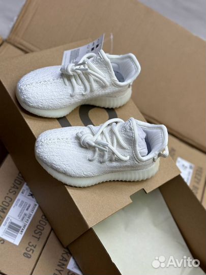 Adidas yeezy boost 350 детские белые разм. 28